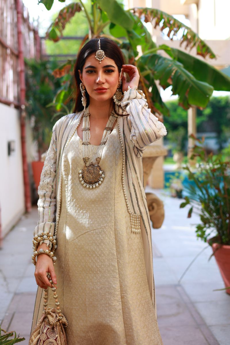 Huma Adnan - Soneri - White and Gold - Jamawar & Embroided Chiffon - 2 Piece