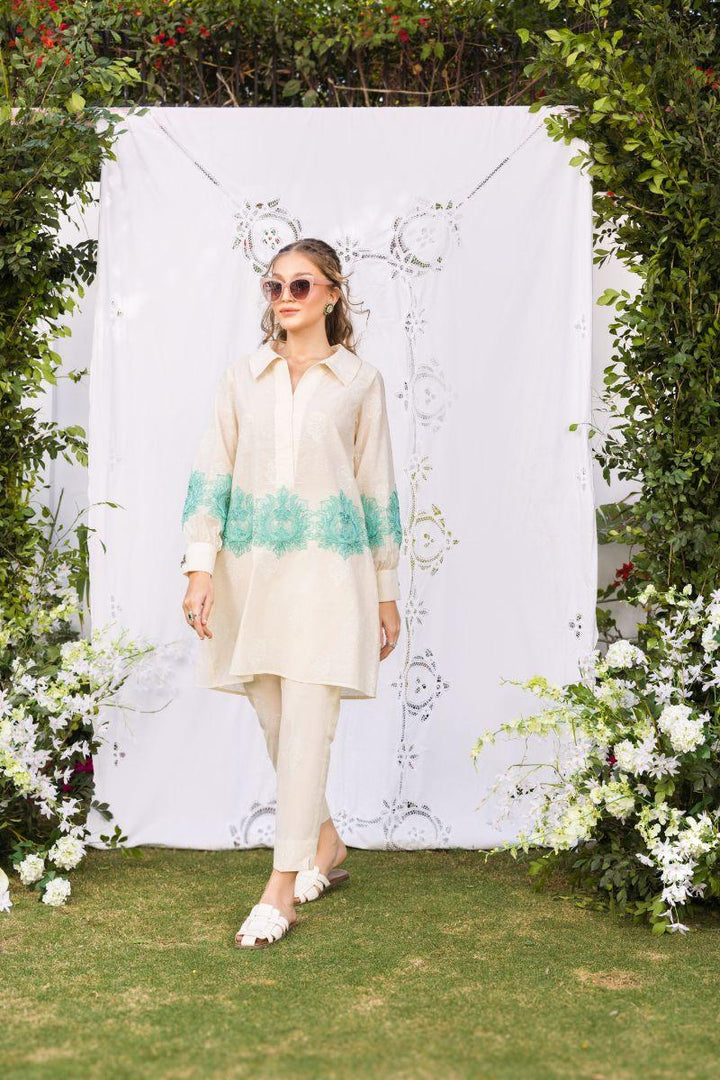 Shehrnaz - SHK-1250 - leia - Off-white - Karandi & Cotton - 2 Piece