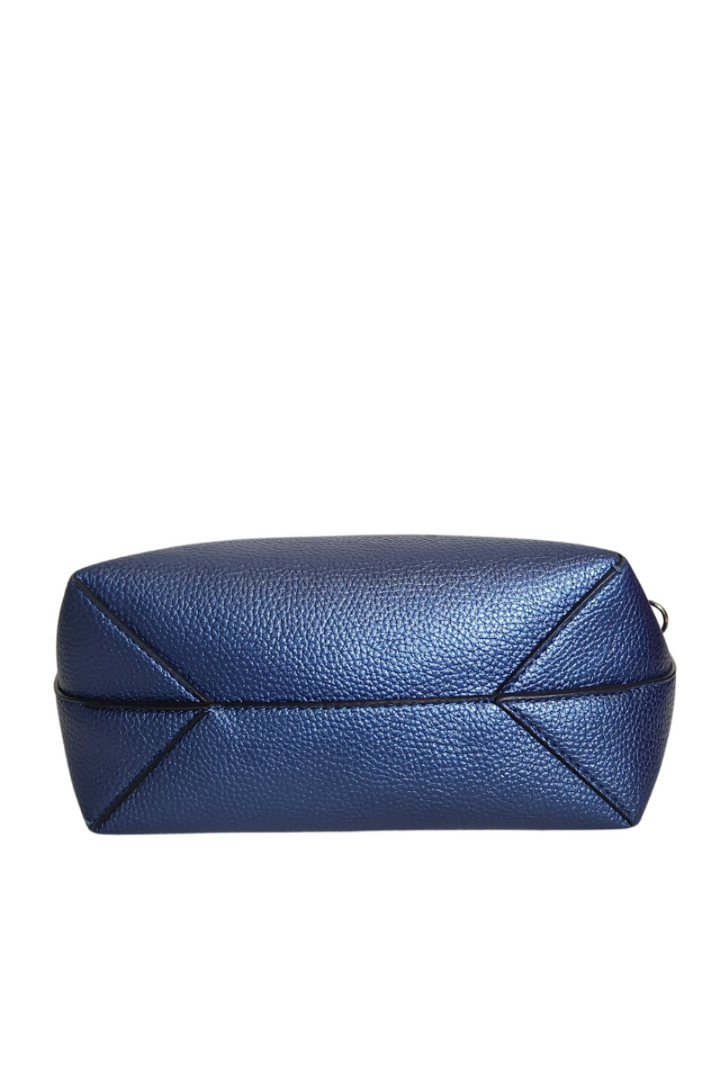 Pre-Loved Treasures - Guess Metallic Blue Pebbled Leatherette Large Crossbody Bag