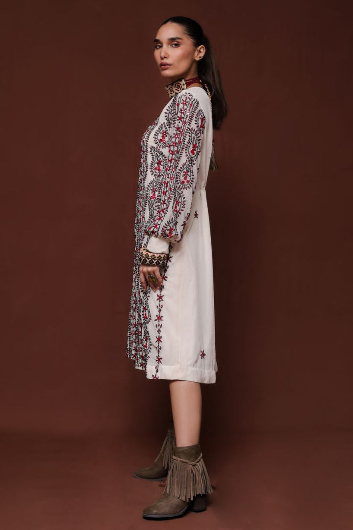 Huma Adnan - Rohal
 - White - Chiffon - 1 Piece