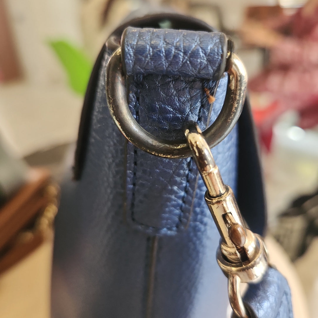 Pre-Loved Treasures - Guess Metallic Blue Pebbled Leatherette Large Crossbody Bag