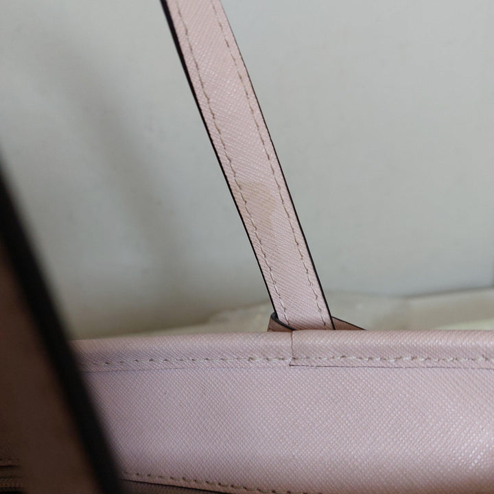 Pre-Loved Treasures - Michael Kors Light Pink Leather Small Jet Set Tote