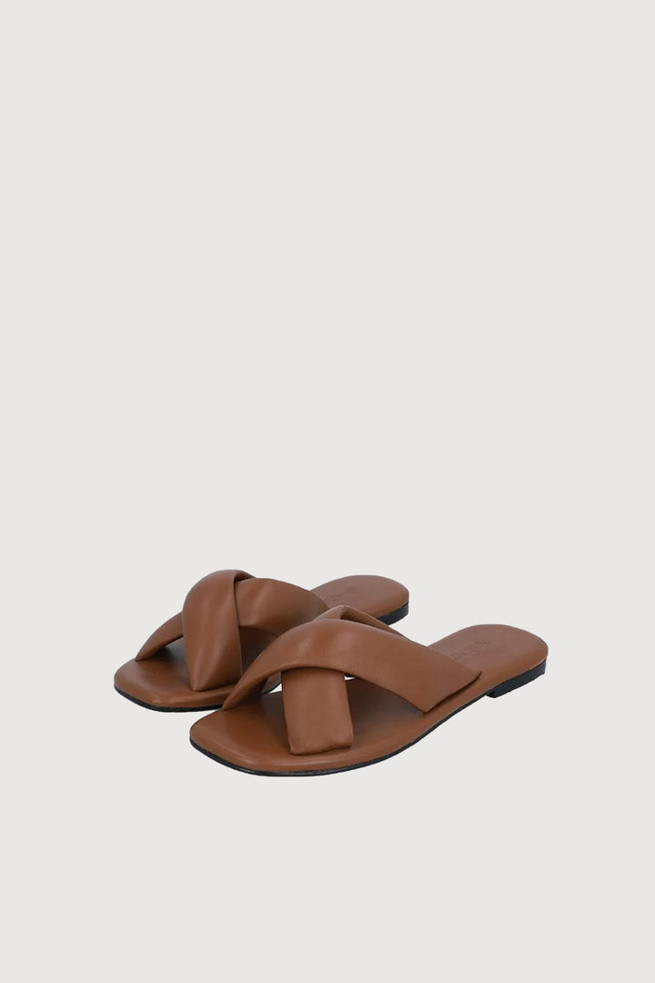 Novado - Flat Leather Sandals with Memory Foam Upper - Brown