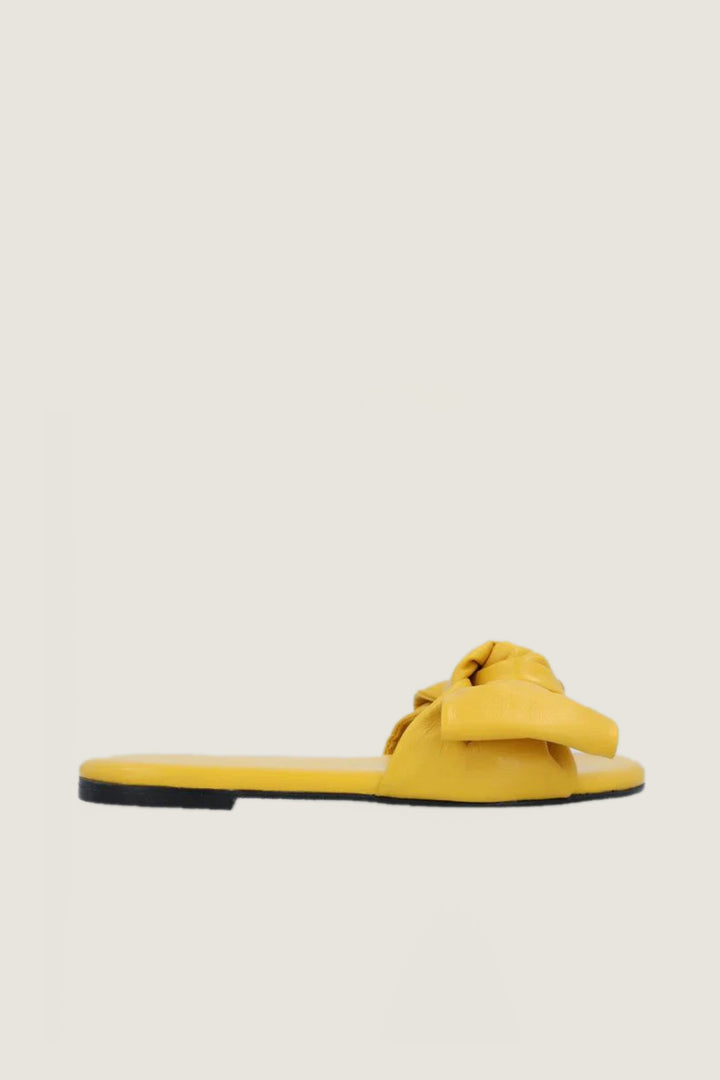 Novado - Flat Leather Sandals with Memory Foam Upper - Yellow