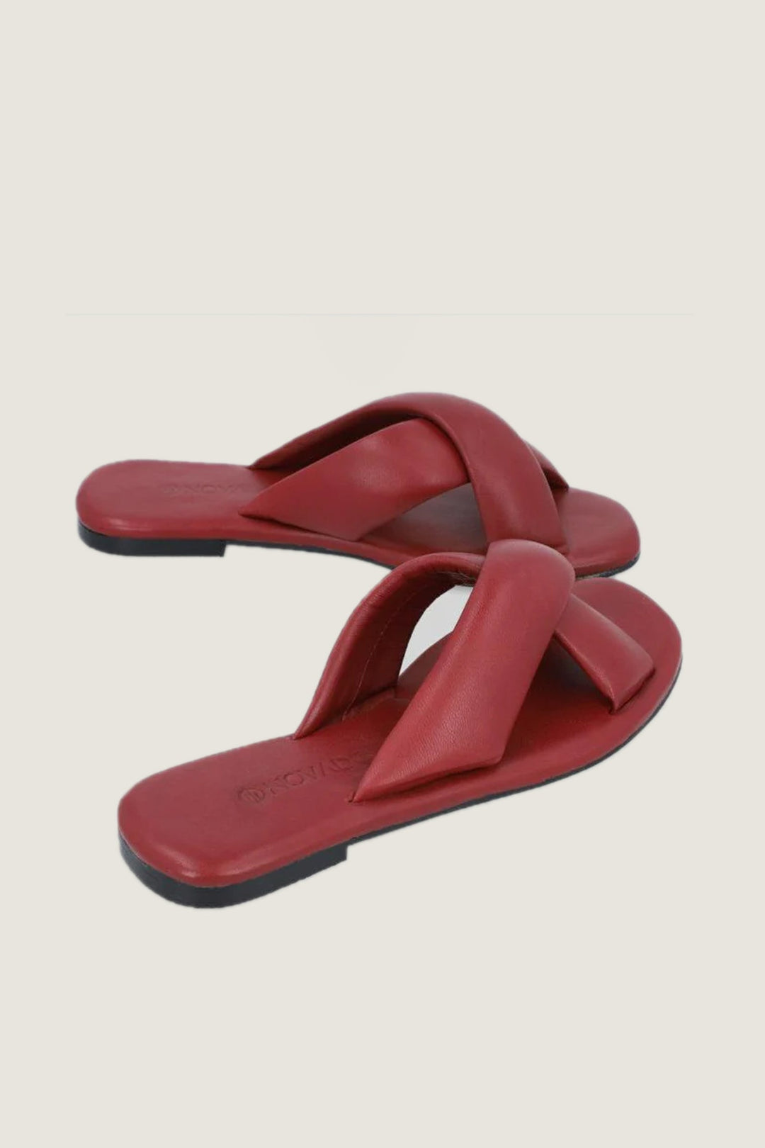 Novado - Flat Leather Sandals with Memory Foam Upper - Red