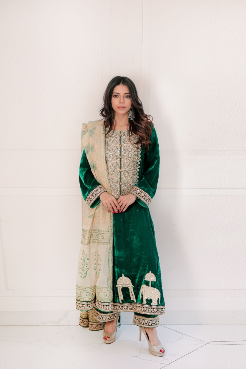 Shehrnaz - SHK-1415 - emerald green - velvet - 3 Piece