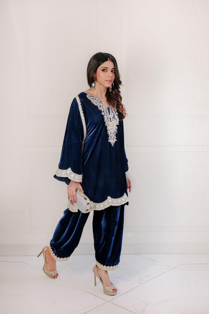 Shehrnaz - SHK-1416 - navy blue - velvet - 3 Piece