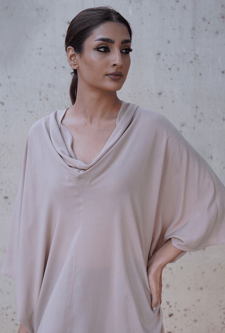 Gulabo - Dolmen Cowl - Bosky Lawn