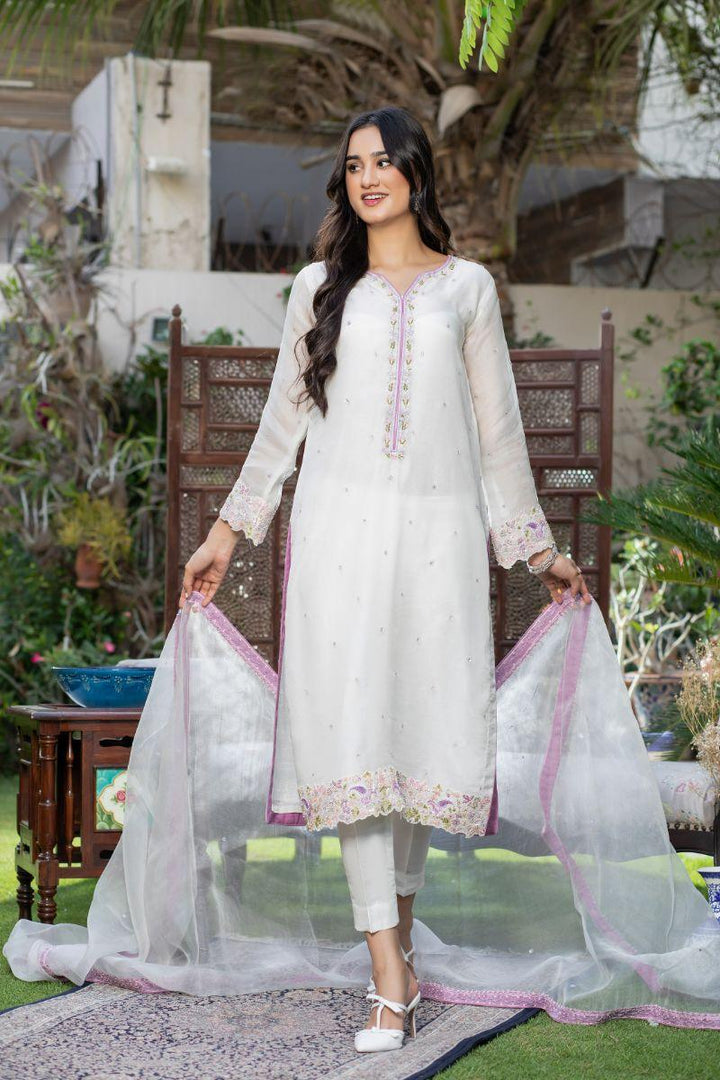 Khayal By Shaista Hasan - White and Lilac - Puure Organza - 3 Piece