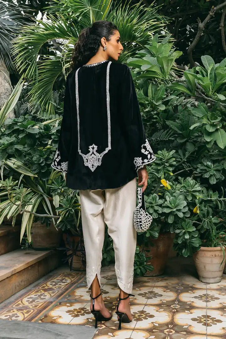 Sania Maskatiya - Alishe - Pure Raw Silk & Velvet - ebony - Shirt, Shalwar, & Pouch - 2 Piece