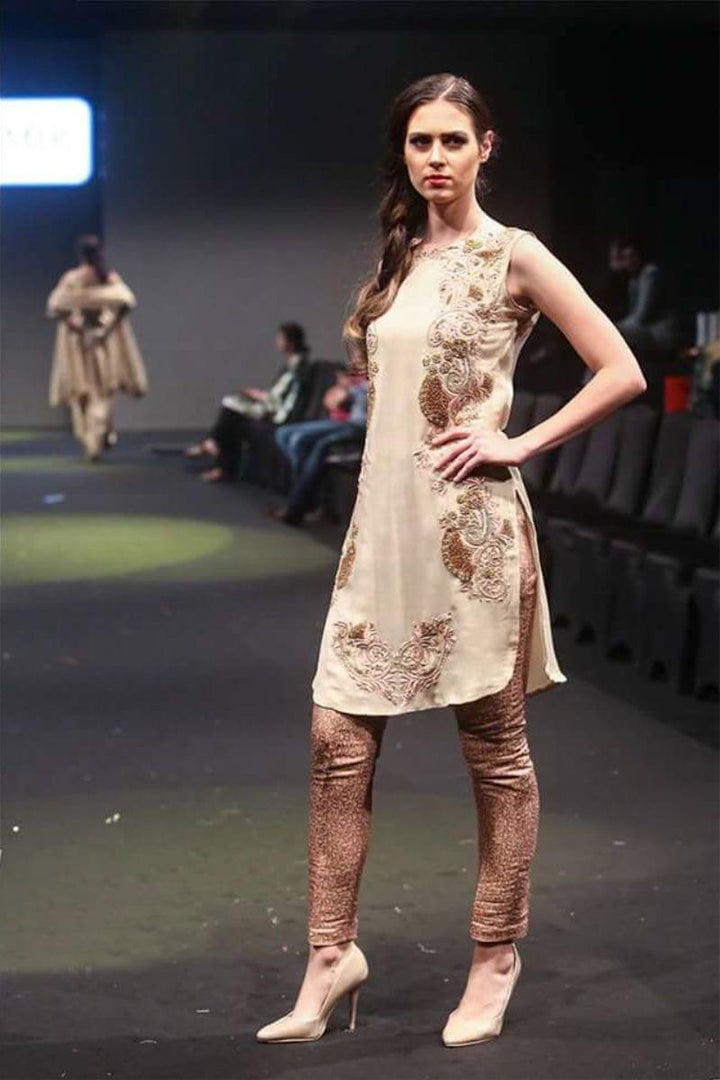 Sadia Aamir - de rose - Beige - Chiffon & Jamawar - 2 Piece - Studio by TCS