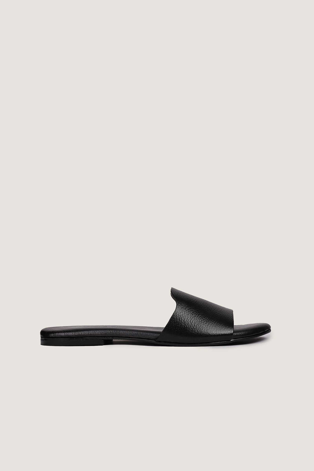 Novado - Flat Leather Sandals - Black