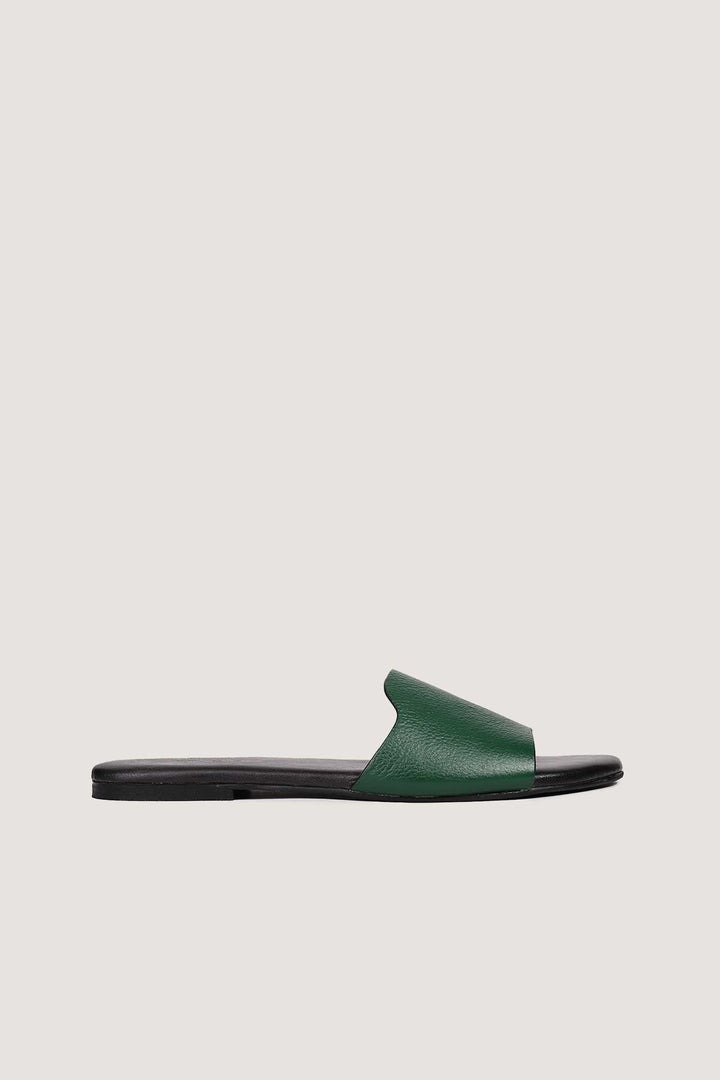 Novado - Flat Leather Sandals - Foliage Green