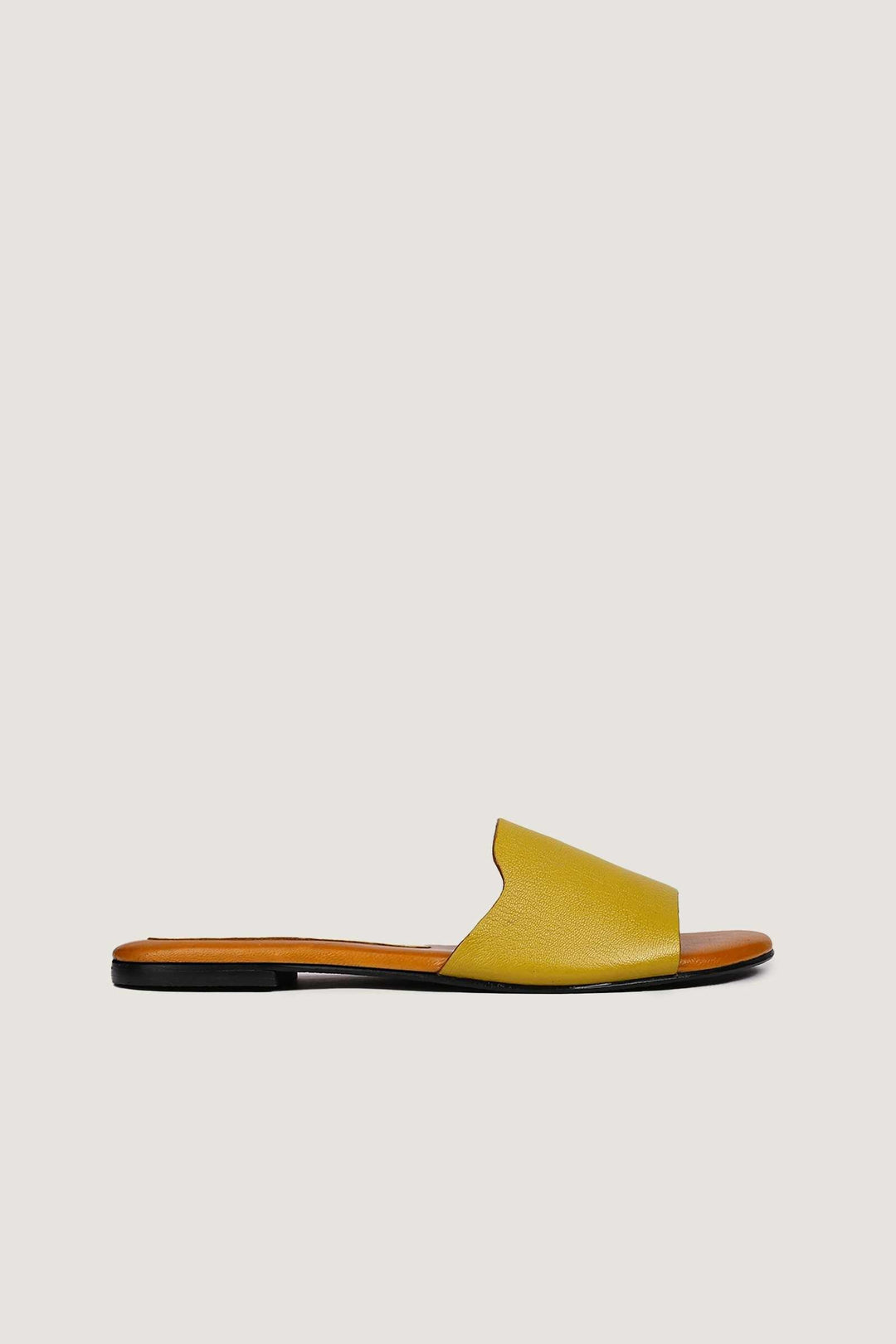 Novado - Flat Leather Sandals - Green Sheen