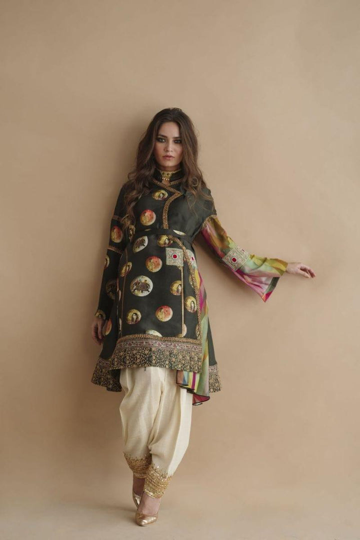 Shamaeel - Mughal Motifs - MR-V - Studio by TCS