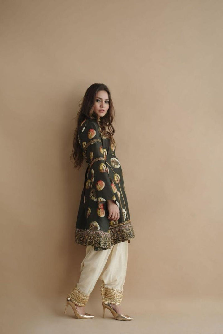 Shamaeel - Mughal Motifs - MR-V - Studio by TCS