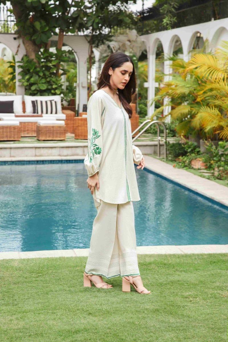 Shehrnaz - SHK-1196 - Off-white - Irish linen - 2 Piece - Studio by TCS