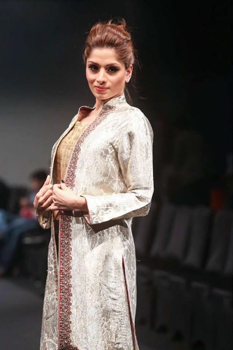 Sadia Aamir - Ivory tusk - Jamawar & Chiffon - 3 Piece - Studio by TCS