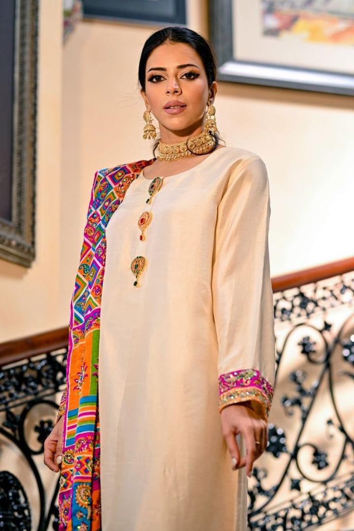 Khayal BY SHAISTA HASSAN - Off-White and multi-coloured raw silk - 3 Piece - Studio by TCS