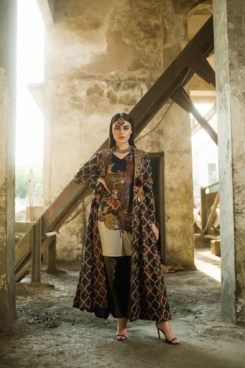 Shamaeel - Kalee Shaped Long Coat - M7 - Studio by TCS