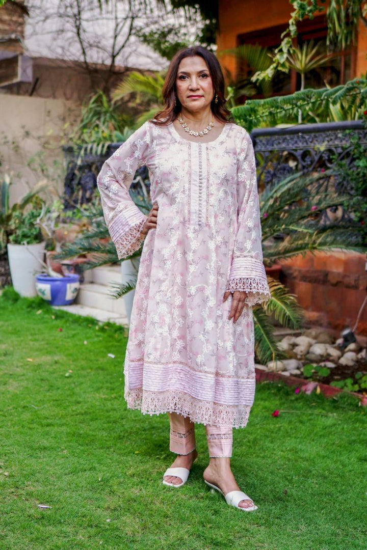 Khayal by Shaista Hasan - Blush Bloom - Swiss Lawn - 3 Piece