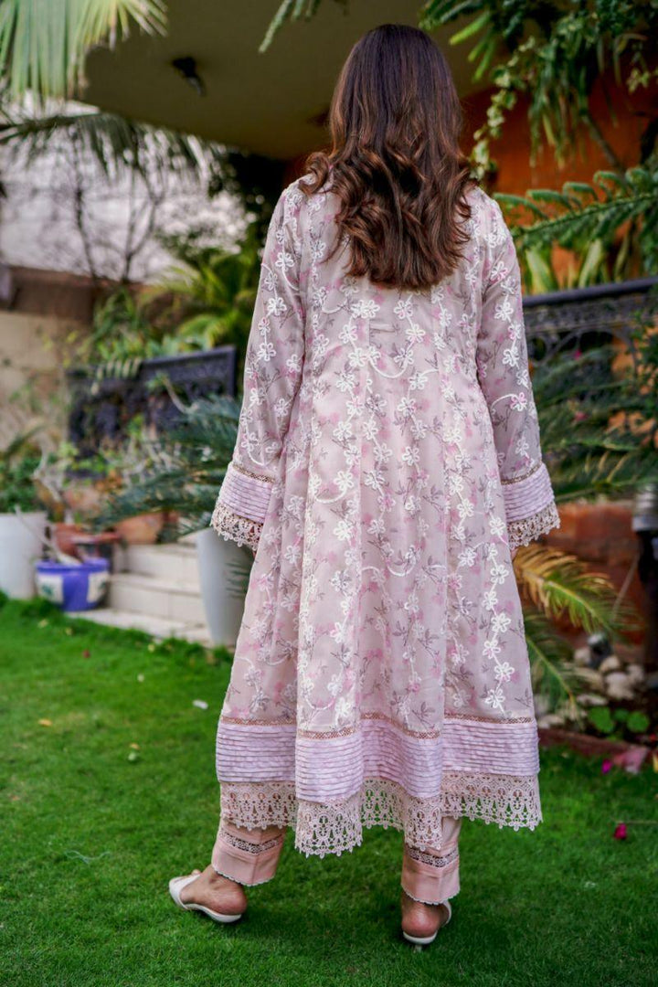 Khayal by Shaista Hasan - Blush Bloom - Swiss Lawn - 3 Piece