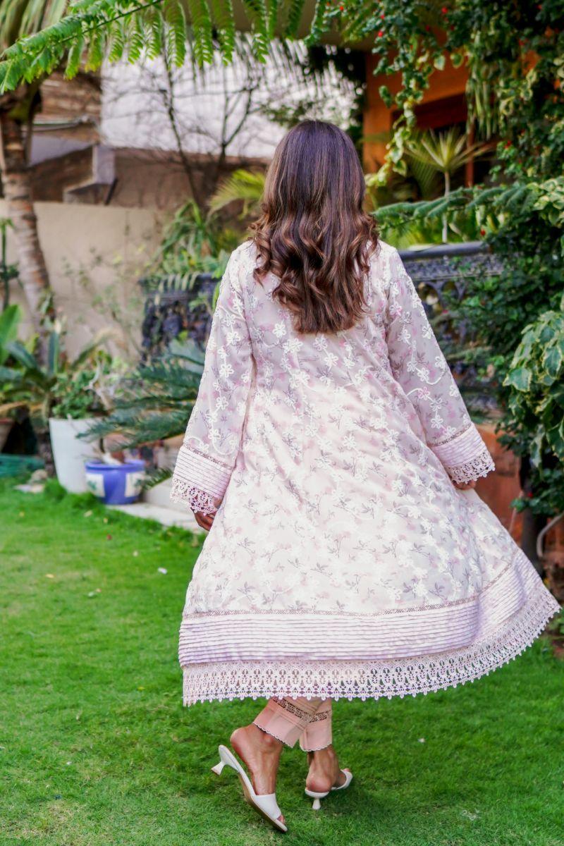 Khayal by Shaista Hasan - Blush Bloom - Swiss Lawn - 3 Piece