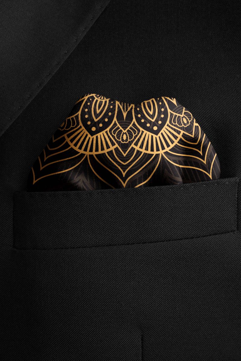 Black Wolf - BLACK AND GOLD ORNAMENT SILK POCKET SQUARE - BLACK - SILK - 1 Piece