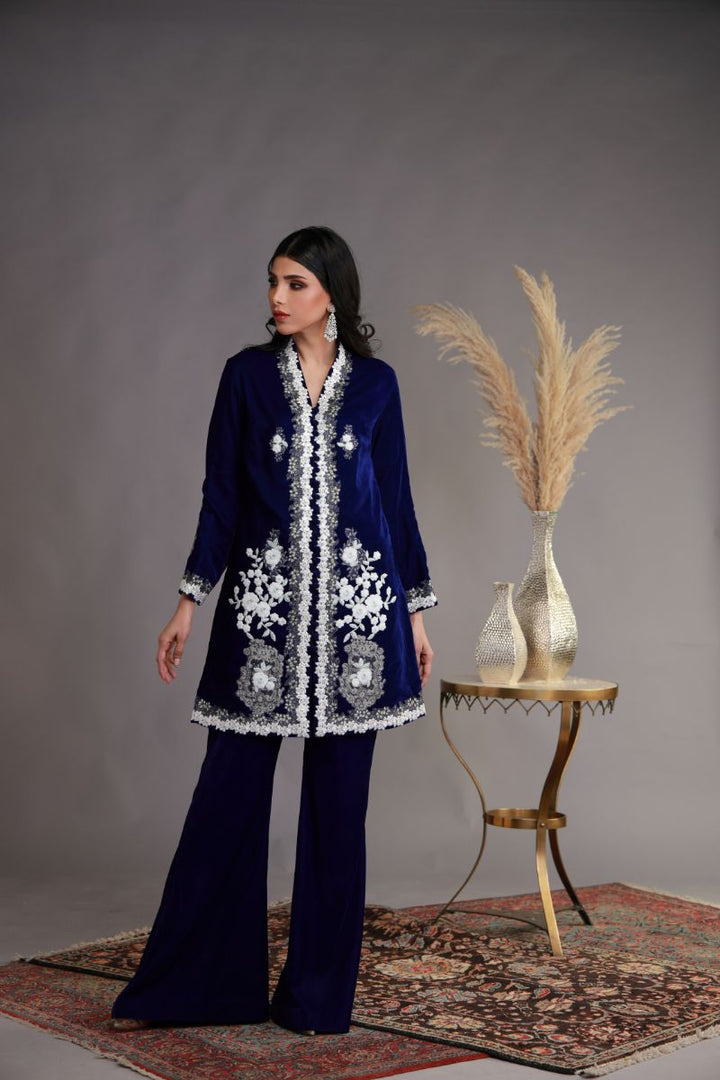 Shamaeel - WFE-09 - Velvet & Khaadi Silk - 3 Piece