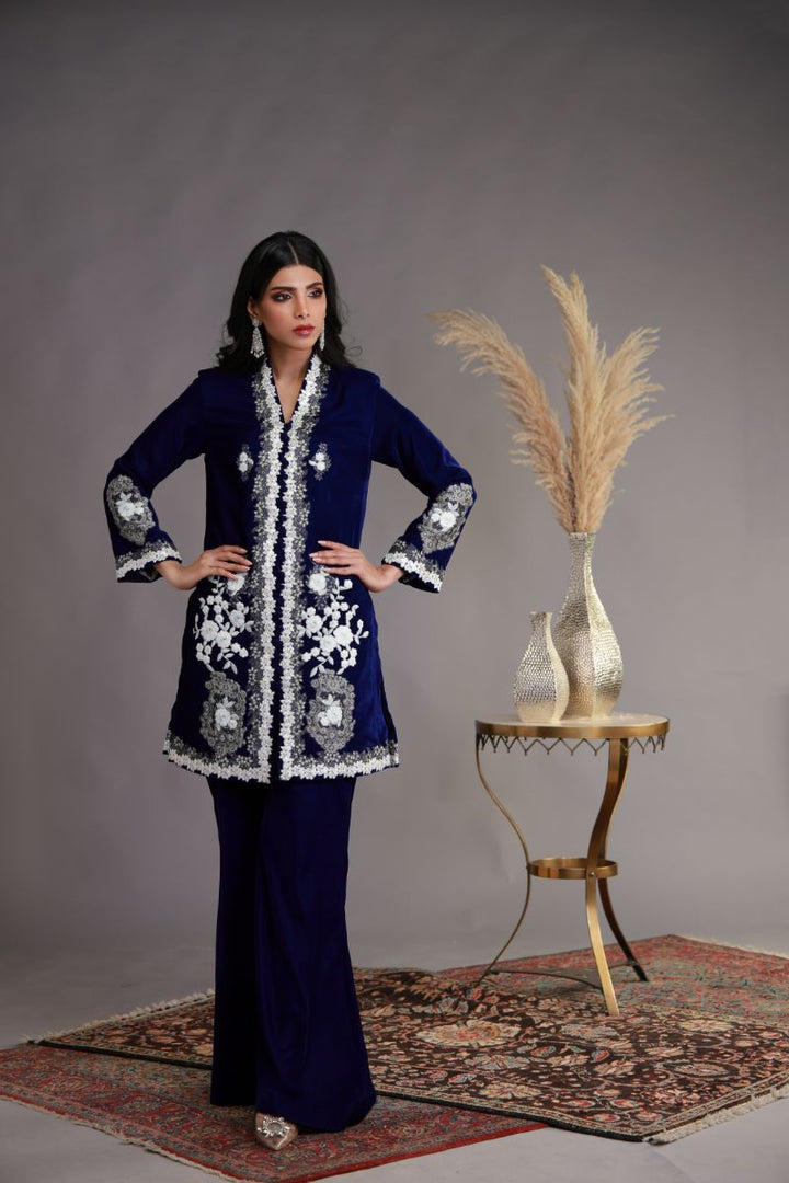 Shamaeel - WFE-09 - Velvet & Khaadi Silk - 3 Piece