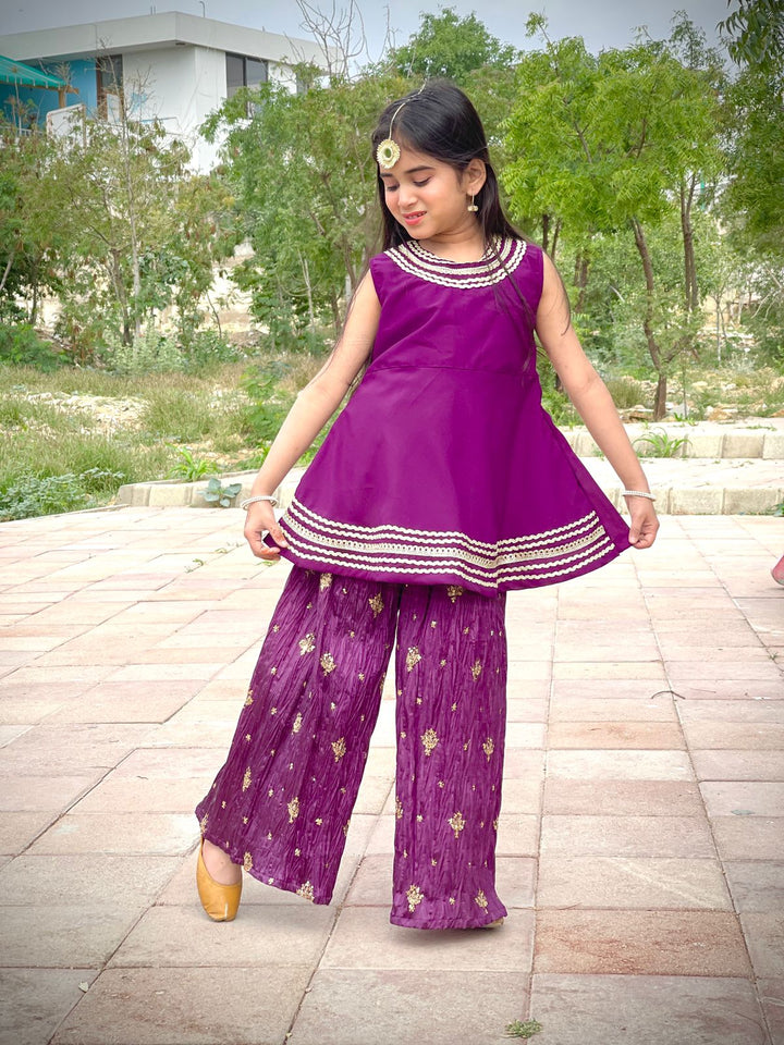 Mom4Little- Raweeha Jawed Outfit