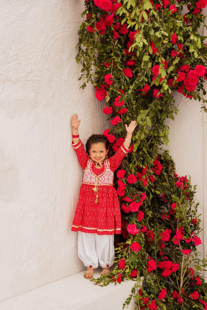 Hummingbirds - Red & White Chunri Rajastani Suit 3 Piece