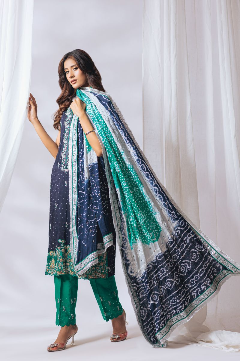 Khayal by Shaista Hasan - Silk luxe - Raw Silk - 3 Piece