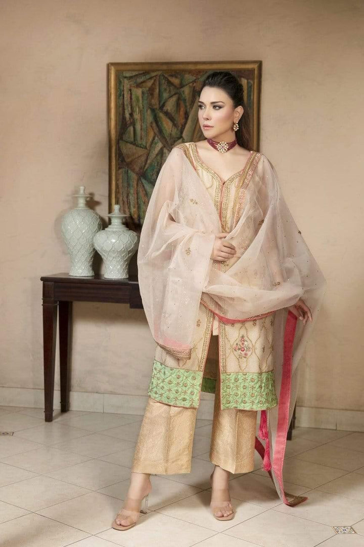 Yasmin Zaman - Beige Mysore Net Shirt with Jamawar Pants and Organza Dupatta - F-177