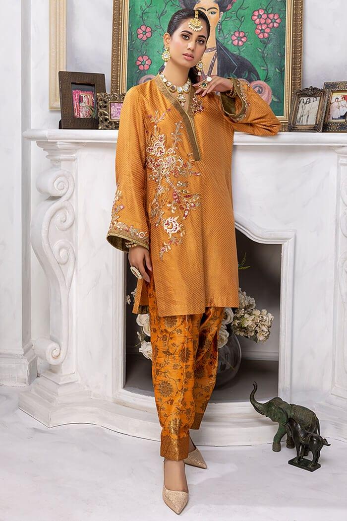 Nilofer Shahid - Sandstone - Khushiyon Kay Maukay Collection - Studio by TCS