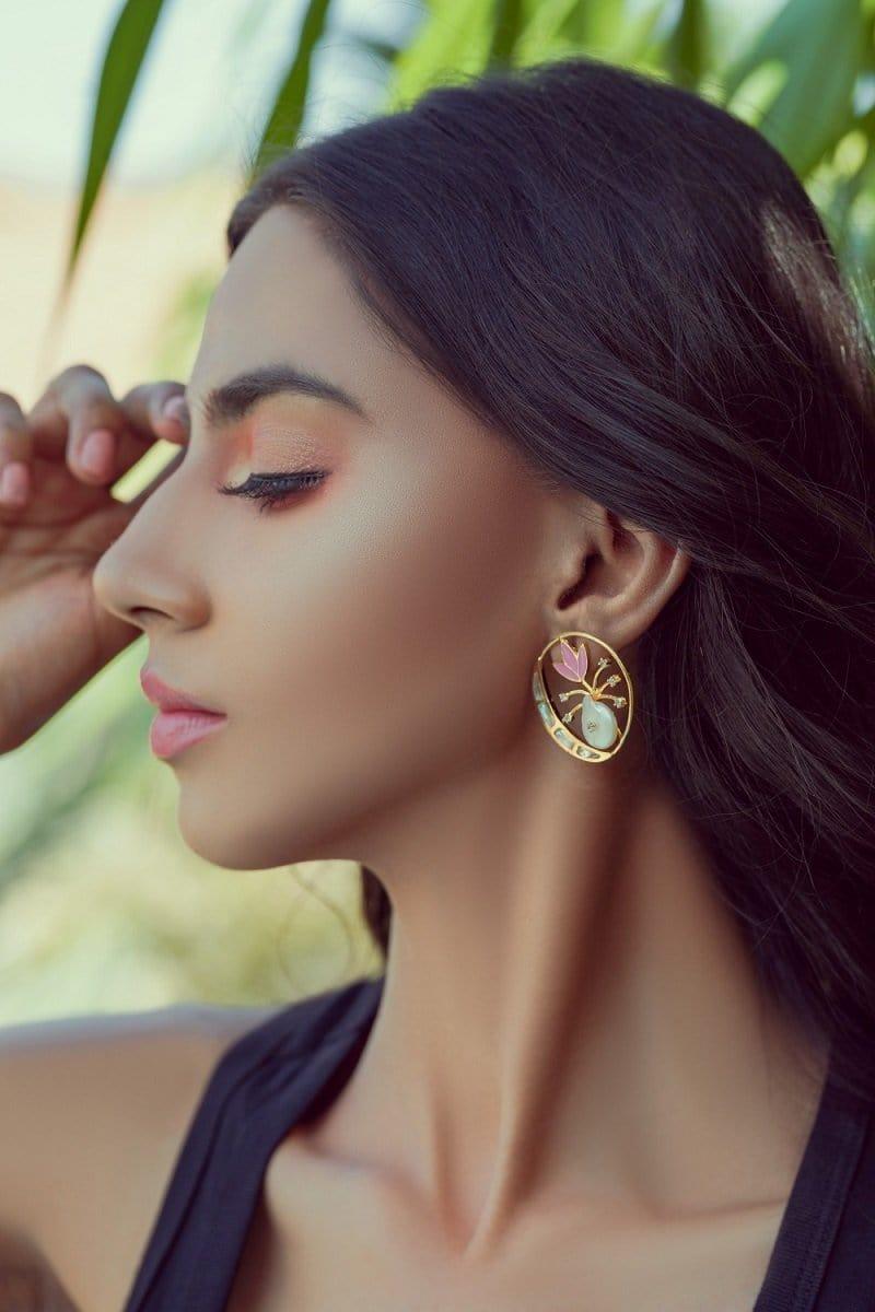 Shaista Jewelry - Crest Earrings