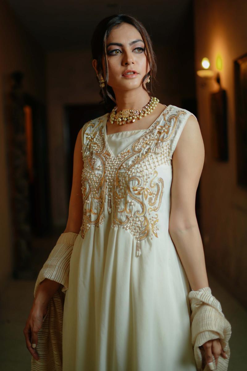 Yasmin Zaman - Ivory chiffon shirt with crushed lehnga - F - 215 - 3 Piece - Studio by TCS