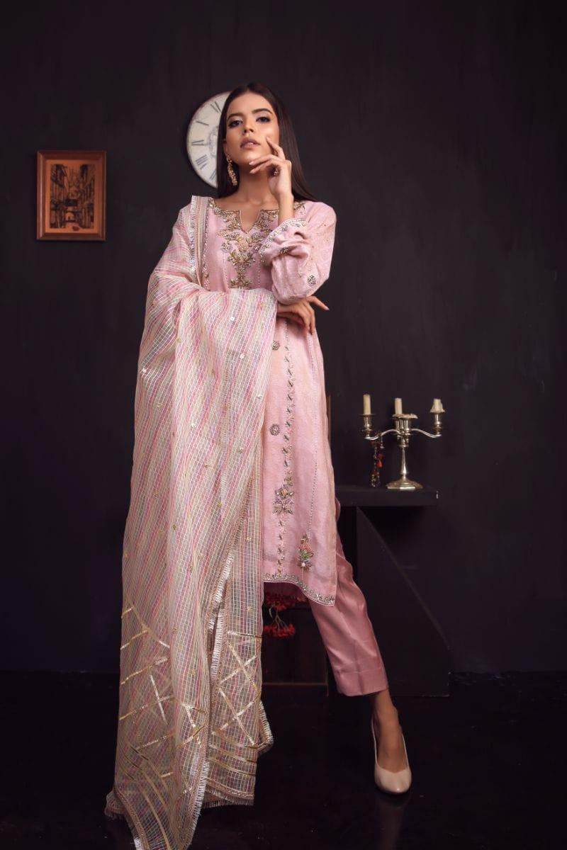 Sadia Aamir - Tea Pink Avyanna