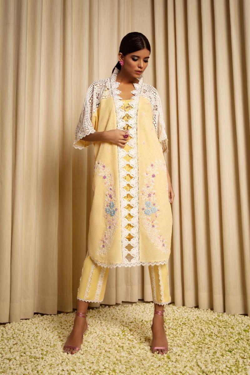 Sanam Chaudhri - Light Yellow Meru - SV02-02