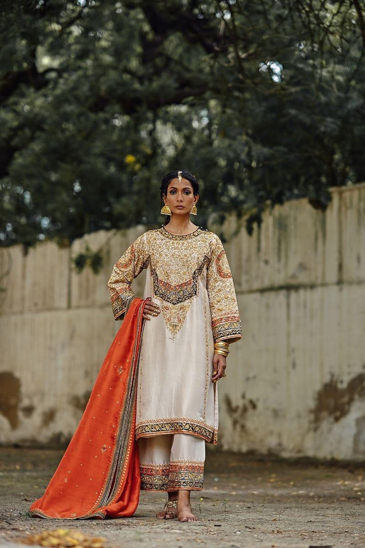 Sanam Chaudhri - Raw Silk Embroidered White Kurta, Izzar & Dupatta 3 Piece - Studio by TCS