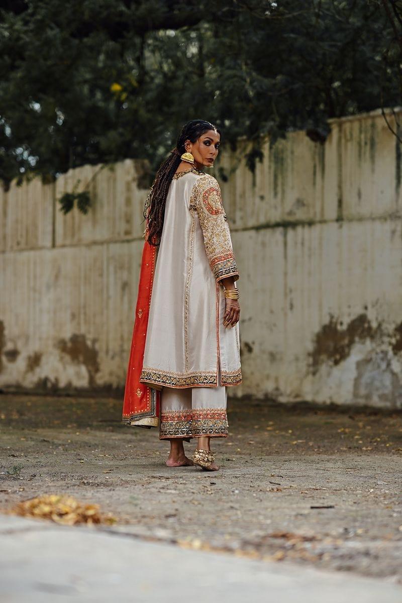 Sanam Chaudhri - Raw Silk Embroidered White Kurta, Izzar & Dupatta 3 Piece - Studio by TCS