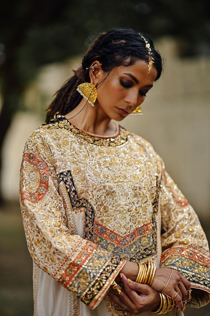 Sanam Chaudhri - Raw Silk Embroidered White Kurta, Izzar & Dupatta 3 Piece - Studio by TCS